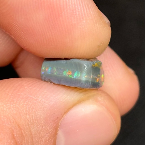 Gem Grade Black Mintabie Opal Cutter With Big Splashes Of Color Ready To Be Cut - Picture 8 of 8